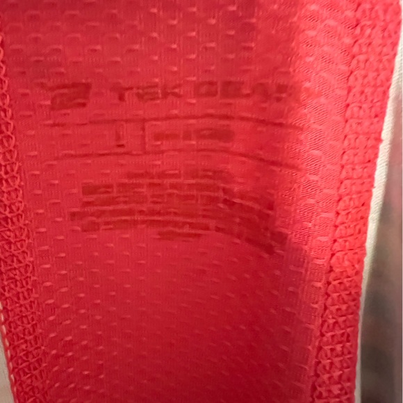 TechGear Top - Picture 4 of 6